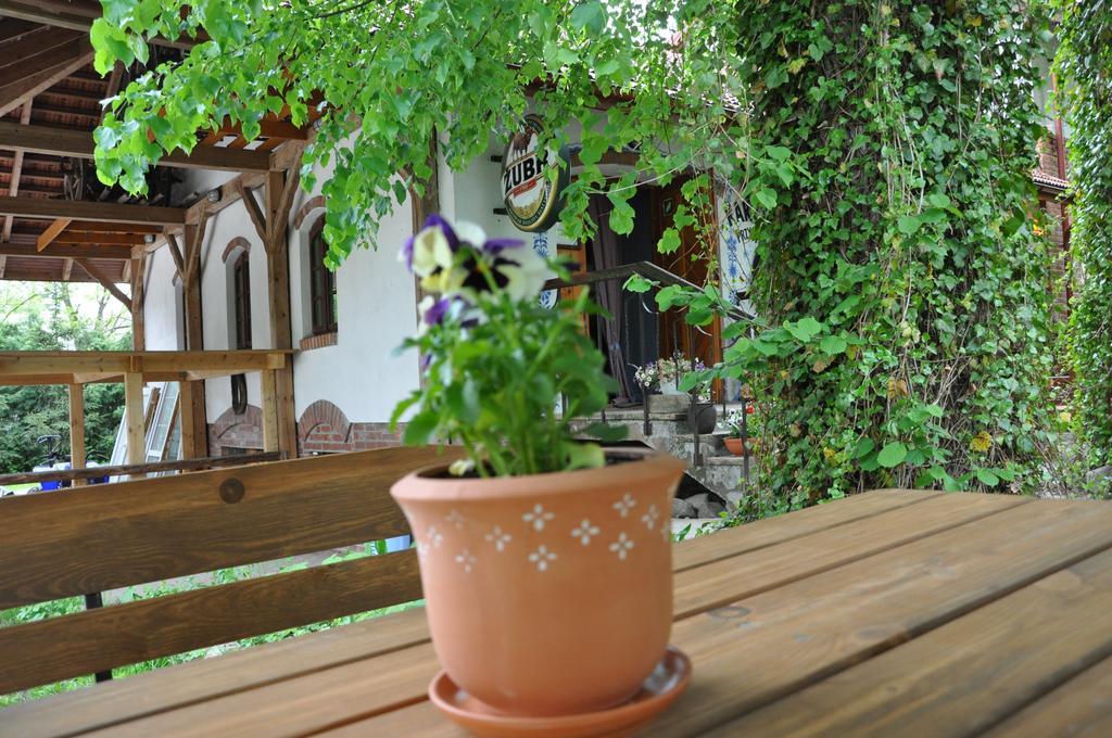 Ostoya Inn & Granary ヤションカ エクステリア 写真